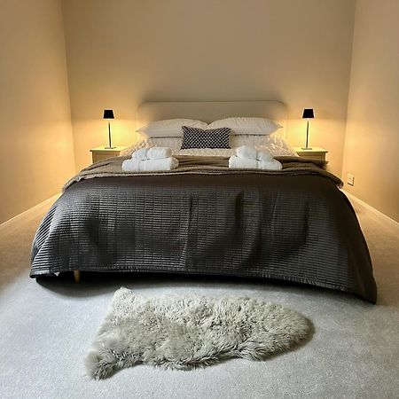 Castle View Apartments - The Hideout ケンダル エクステリア 写真
